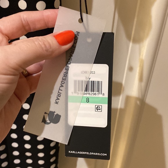 ✨PRICE DROP ✨ NWT Karl Lagerfeld knee length shift dress - Picture 2 of 6